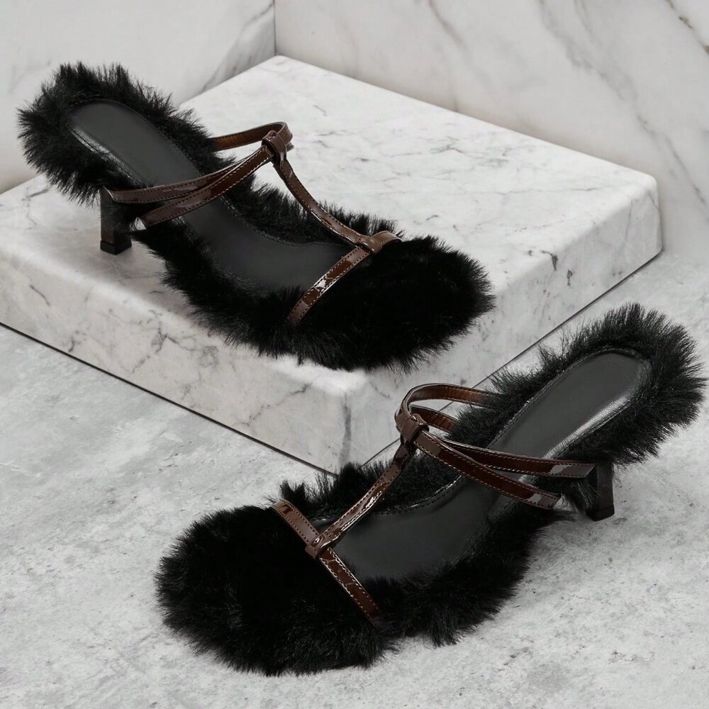 Black Bohemian Women's Versatile Faux Fur Slip-On Heeled Sandals - Picture 5 of 6